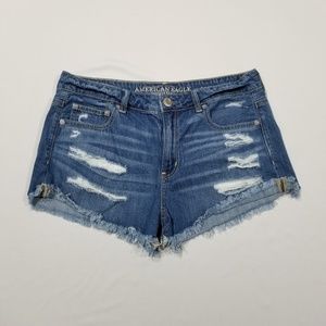 American Eagle Tomgirl Shortie Midi Shorts Distressed Cut Off Medium Wash